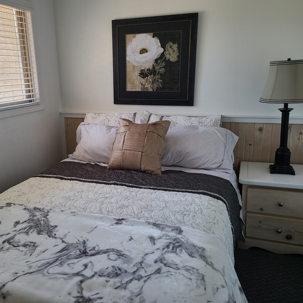 SuiteBedroom1200x1200 1024x1024 1